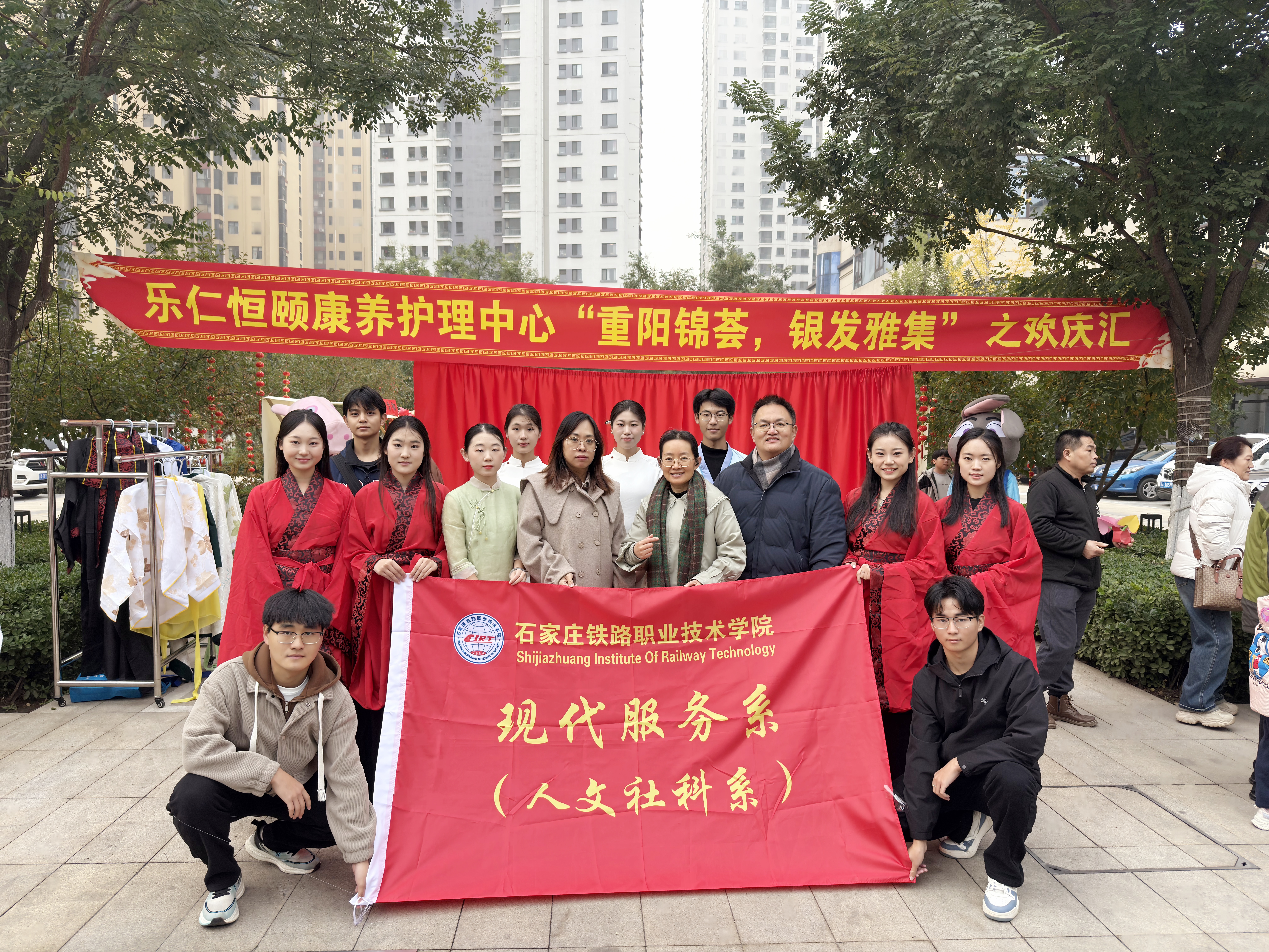 1762326580414098116.jpg 1762326580414098116.jpg