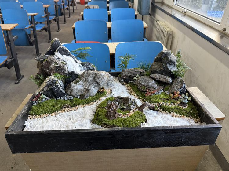 1764830627680049428.png 1764830627680049428.png